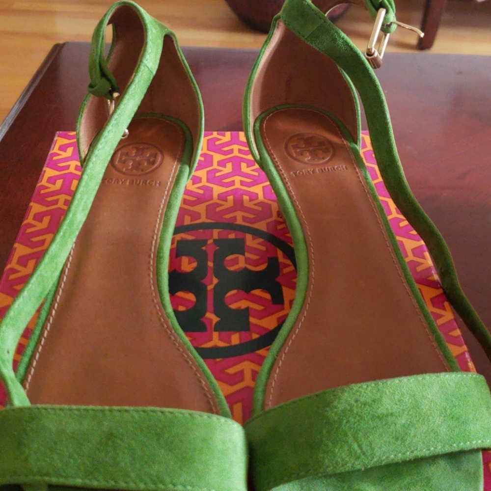 Shoes - Picture 2 of 3